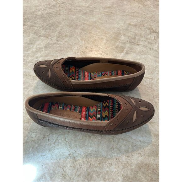 HUSH PUPPIES Brown Moccasins Size 9 - Picture 2 of 7